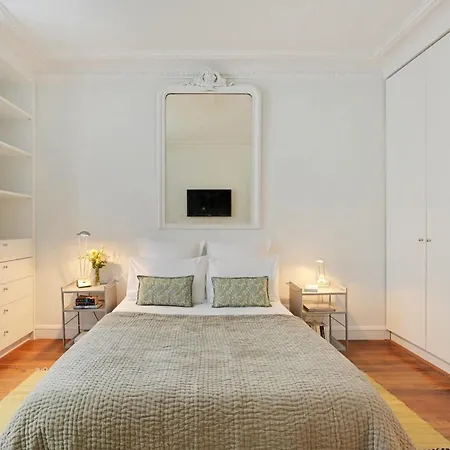 Marais 2b With Balcony By Melvane Luxury Daire *