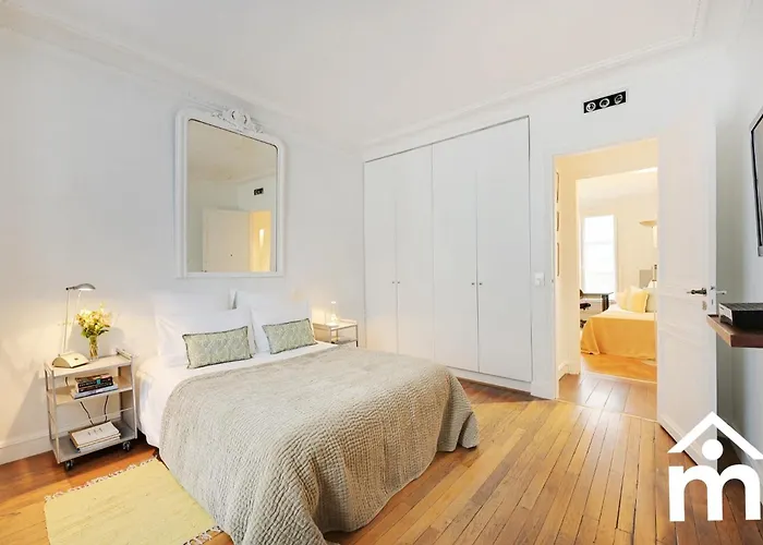 Marais 2b With Balcony By Melvane Luxury Appartamento Parigi