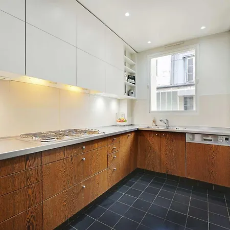 Marais 2b With Balcony By Melvane Luxury * Париж