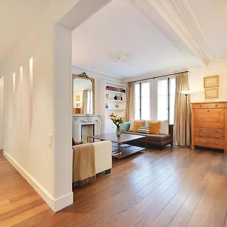 Marais 2b With Balcony By Melvane Luxury