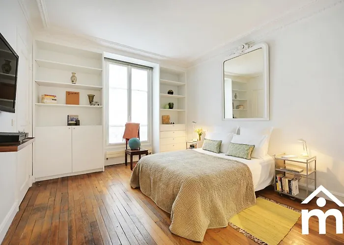 Marais 2b With Balcony By Melvane Luxury