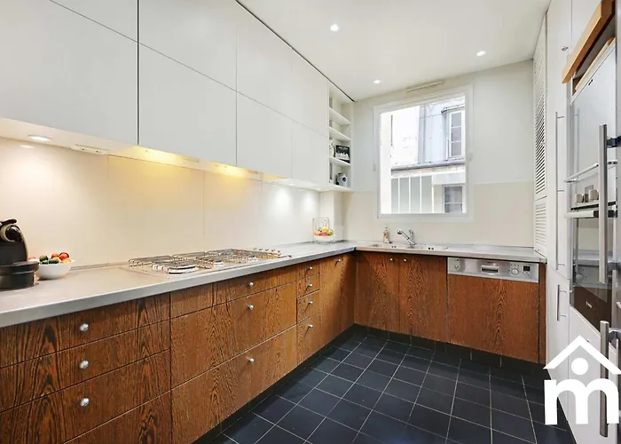 Marais 2b With Balcony By Melvane Luxury * Париж