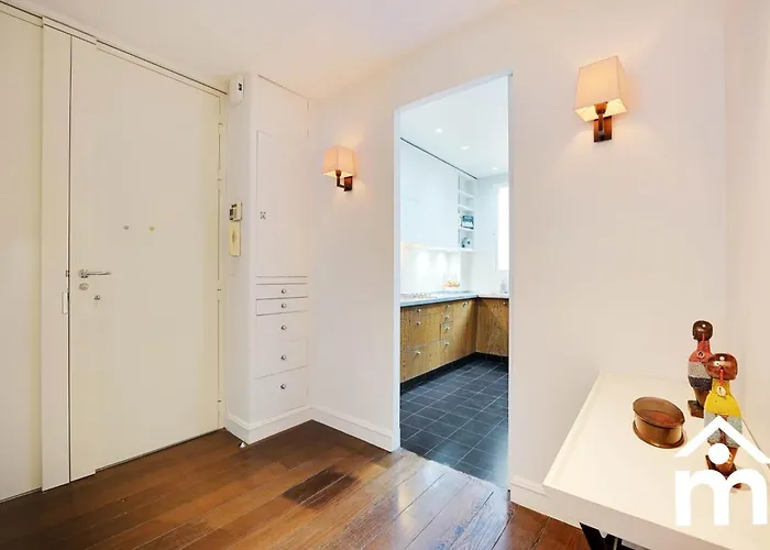 Апартаменты Marais 2b With Balcony By Melvane Luxury *