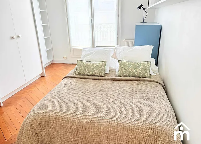 Апартаменты Marais 2b With Balcony By Melvane Luxury *