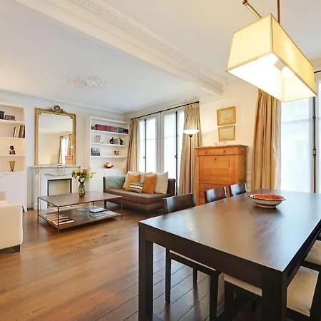 Marais 2b With Balcony By Melvane Luxury 아파트