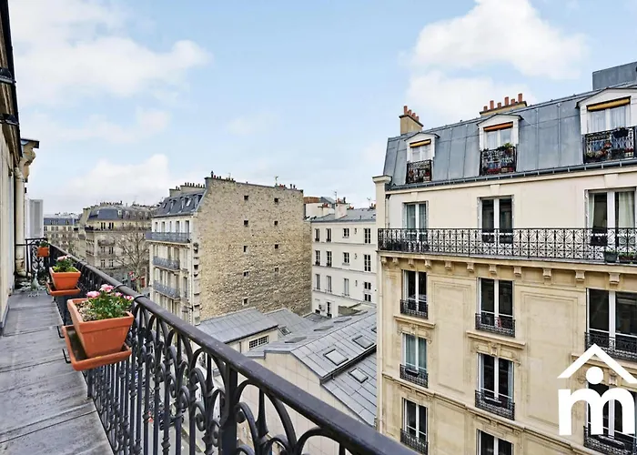 Marais 2b With Balcony By Melvane Luxury Apartment Paris